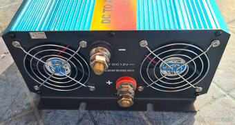 TOP NOVÝ Měnič napětí 12V/230V 2000W, čistá sinusovka - 3