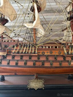 luxusní dekorativní dřevěný model válečné lodi - 3