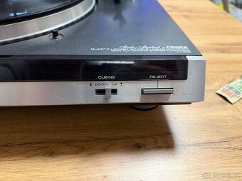 Gramofon Fisher MT-6350 - 3