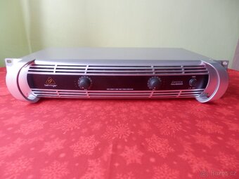 Koncový zesilovač INUKE NU3000 - 3