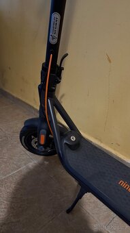 Ninebot Kickscooter F2 Pro E - 3