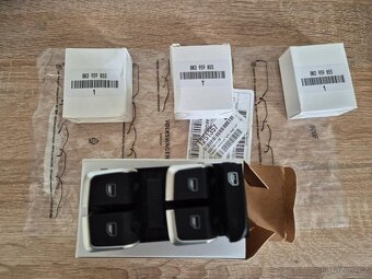 SADA VYPINACOV INTERIERU do DVERI AUDI A4 A5 Q5 - 3