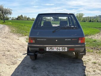 Peugeot 205 1.8D - 3