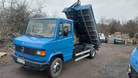 Mercedes Benz 811D,nosič kontejneru - 3