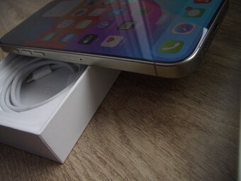 APPLE IPHONE 15 pro - 3