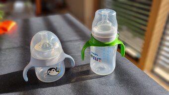 Lahvičky Avent a ruční odsávačka Avent - 3