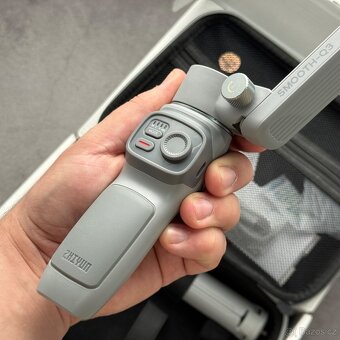 Stabilizátor na mobil Zhiyun Smooth Q3 Combo - 3