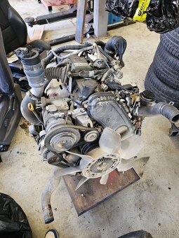 1kz-te Motor s převodovkou Toyota lc95 - 3