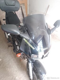Yamaha Fazer 600 - 3