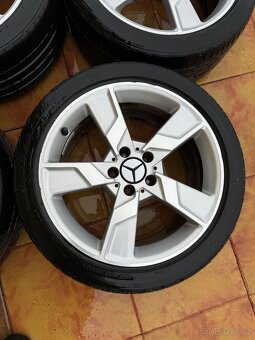 Mercedes-benz 5x112 R18 - 3
