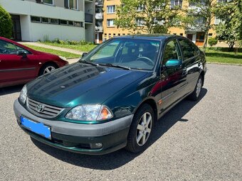 Toyota avensis t22 2.0 110kw - 3