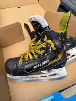 Hokejové brusle Bauer Supreme velikost 33 (Y13) - 3