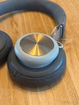 BT sluchátka Bang & Olufsen BeoPlay H4 2 - 3