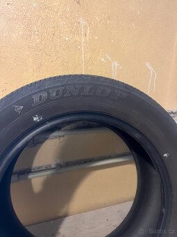 Dunlop 215/60 R17 - 3