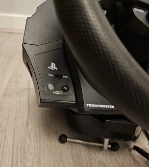 Thrustmaster T300 RS GT Edice - 3