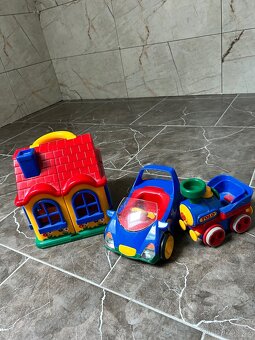 Interaktivní domeček s autem a vláčkem - 3