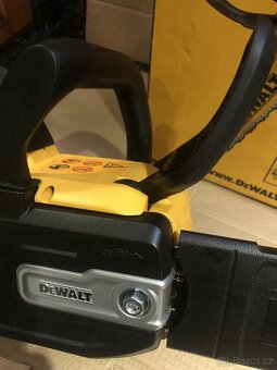 Aku řetězová pila DeWALT DCM565N 
 - 3