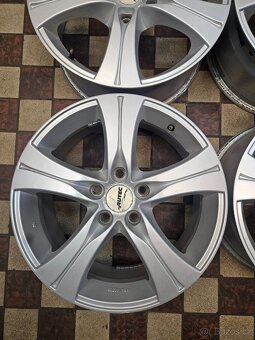 alu kola 17 5x114,3 7,5Jx17 et 45-57 střed 70=66,1 - 3