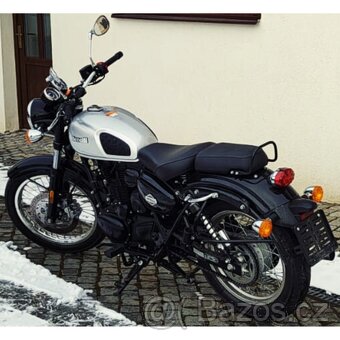 BENELLI - IMPERIALE 400 - STŘÍBRNÁ - PŘEDVÁDĚCÍ - 3