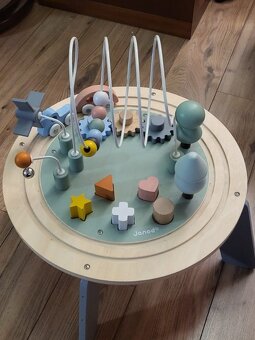 stolek na hraní - 3