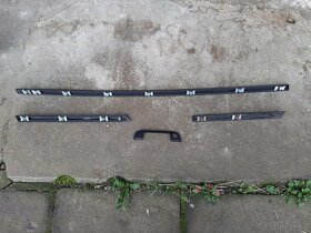 bmw e36 cabrio - boční lišty levá strana - 3