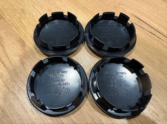 SKODA ZELENE PUKLICKY NA DISKY - 3