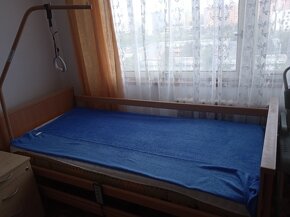 Zdravotní elektrická polohovací postel - 3