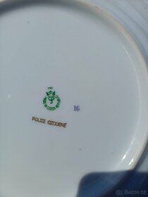 Porcelánový talíř s motivem květů značeno Horní Slavkov - 3