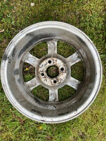Prodám 4 hliníkové disky 6Jx14H2 ET38 (např. Ford Focus) - 3