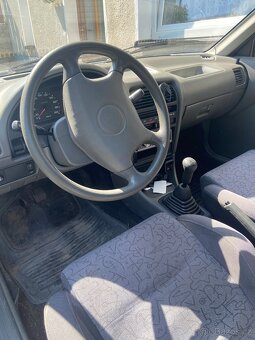 Prodám Suzuki Swift 1.0, r.v. 2003, STK do 05/2026 - 3