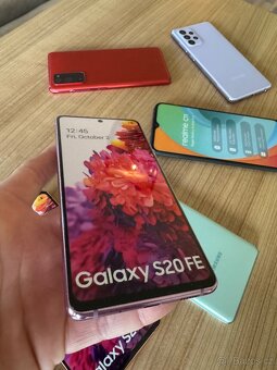 Mobilní Telefon - 3