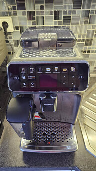 Automatický kávovar Philips Series 5400 - 3