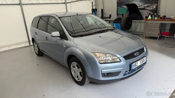 Ford Focus kombi 1.6i 74kw - možnost splátek - 3