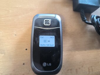 LG KP202 véčko - 3