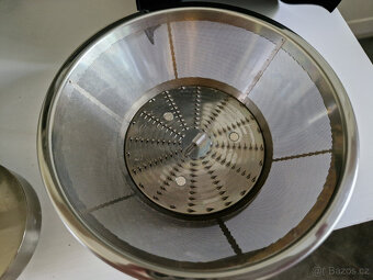 Odšťavňovač Philco PHJE 5010 - 3
