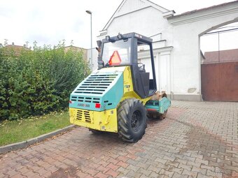 Zeminový válec Ammann ASC 30 - ježkový běhoun - 3