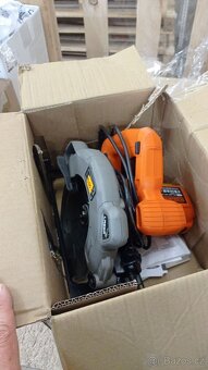 BLACK+DECKER Kotoučová pila 1250W s laserem CS1250LA - 3