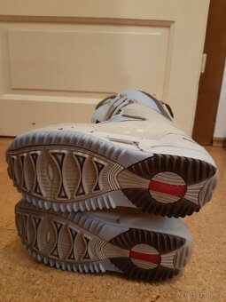 Dívčí SNB boty BURTON vel. 36,5 - 3