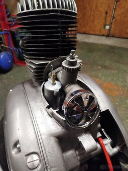 Prodám motor na kývačku Jawa 250/353 po generální opravě.
 - 3