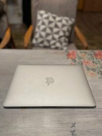 Predám spoľahlivý MacBook Air 2017: Ideálny spoločník pre ka - 3