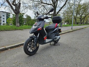 Aprilia sr 125 Motard - 3