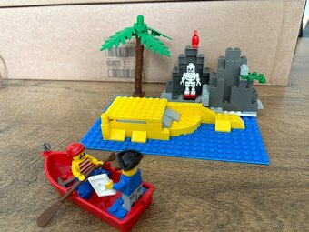 Lego 6254 Pirates Rocky reef - 3