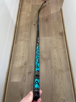 Hokejka Bauer Twitch - 65 flex, P28 levá - 3