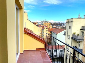 Nový byt 2+kk s terasou, 50m2,P.7-U metra Vltavska - 3
