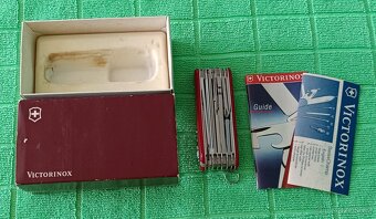 Victorinox Swiss Champ 1.6795 - 3