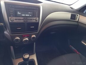 Subaru Forester 2.0D 108kW, 142 tkm,manuál, pěkné auto - 3