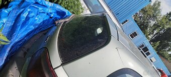 Toyota yaris 1.4 d4d rok 2002 - 3