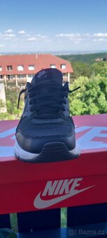 Nike 40.5 - 3