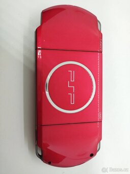 SONY PSP 3000 Radiant Red obal zdarma - 3