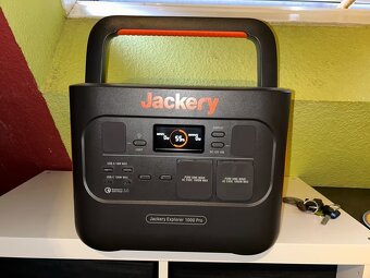Jackery Explorer 1000 Pro + solární panel – velmi dobrý stav - 3